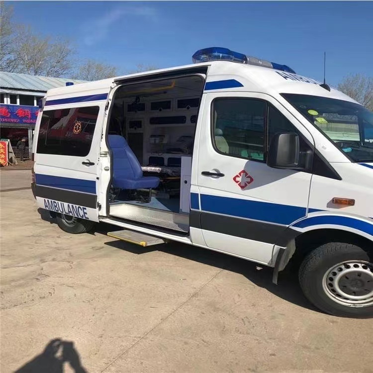 那坡私人长途救护车出租转院回家