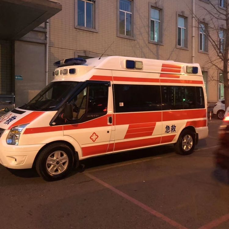 那坡夜间租赁救护车护送病人转院：安全转运的 8 大核心注意事项